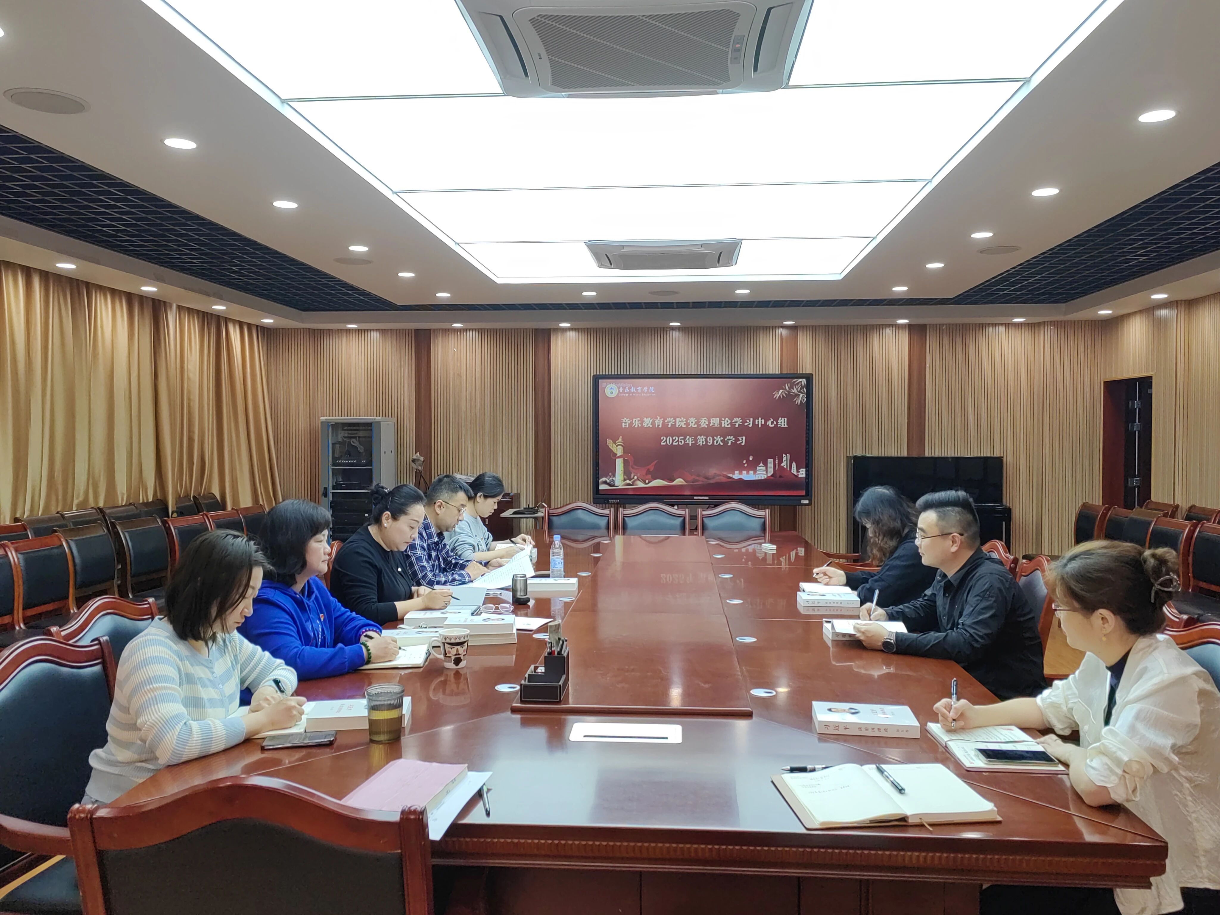 c759984cff86419d1c629679bd908ed2.jpg c759984cff86419d1c629679bd908ed2.jpg