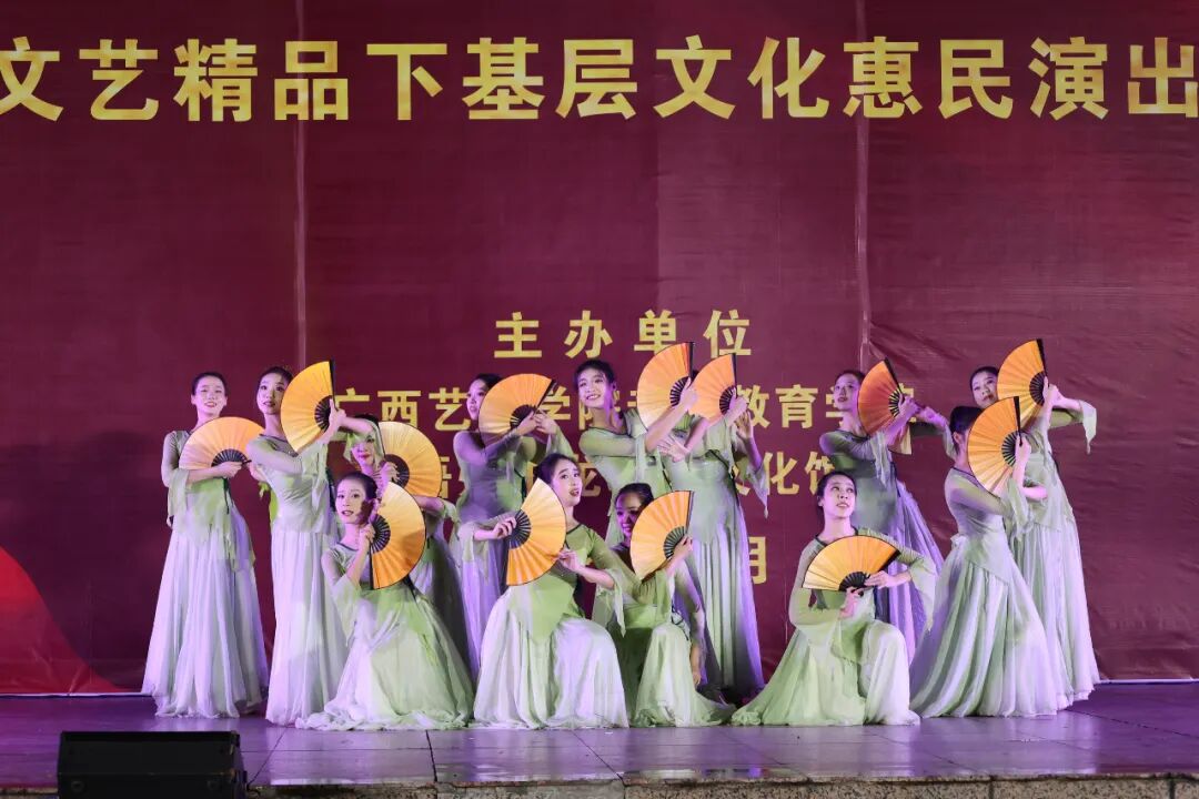 c5b7dd4e6fe81a687f08c2a97a574c4c.jpg c5b7dd4e6fe81a687f08c2a97a574c4c.jpg