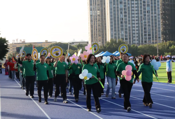 汗水闪耀赛场，拼搏共铸青春华章——我院师生在广西艺术学院37届运动会上再创佳绩